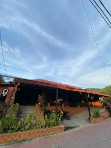 INTAN CHALEt - Kampung Teluk Nipah