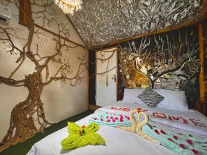 The Bamboo Forest Room