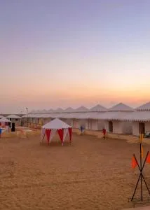 Best Desert Camp In Jaisalmer Red Velvet - Rāmdevra