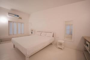 Beach at the White House