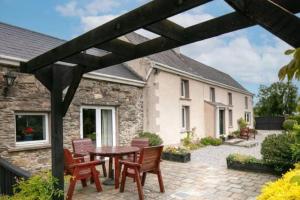 Sweet Lamb Farmhouse