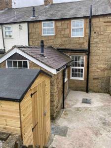 43 Heol Maelor- A Homely Cottage in Wrexham, North Wales
