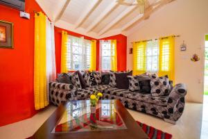 Drax Hall 2 Bed Villa Getaway 24hrs security