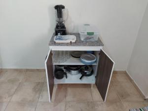 Kitnet em excelente localização 150m da praia do sapê - Maranduba Ubatuba