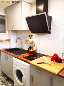 Blue Sky Berlin - Passeig Jaume I