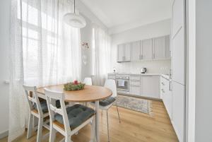 Bright and Warm Apartment, Vilnius City Centre