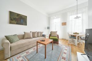 Bright and Warm Apartment, Vilnius City Centre