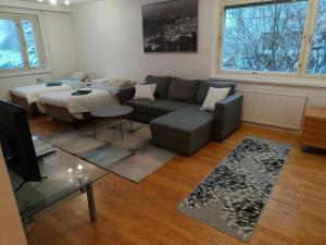 Suuri huoneisto isommalle ryhmälle Large apartment for bigger group