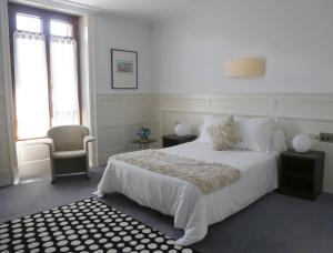 Twin Room room in Hotel Olajauregi