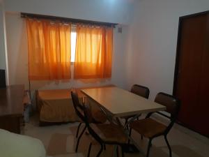 DEPARTAMENTO 2 AMBIENTES PLAZA COLON-1 CUADRA PLAYA-WIFITV