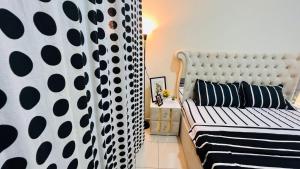 Master Room with attach Bathroom Near Mall of the Emirates