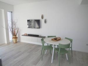 Wales Ave. Apartment