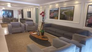 Flat mobiliado, beira mar na melhor localização da Praia do Cabo Branco - João Pessoa PB