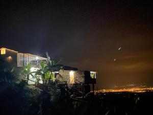 Hermosa cabaña para parejas cerca a Tuluá con jacuzzi