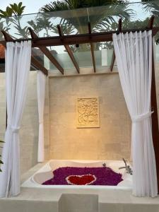 Villa Akmali Umalas 2BR with Private Pool & Jacuzzi