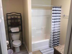 Chic Residence Near DT Sheridan