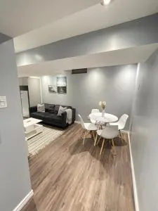 Cozy basement in Brampton - Acton