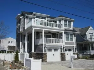 Beautiful New Construction In Surf City With Elevator - Манахокин