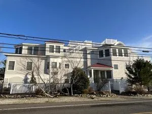 Ocean Block In Beach Haven - Holgate