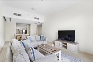 Lovely 1BR Apt in Mirdiff Hills