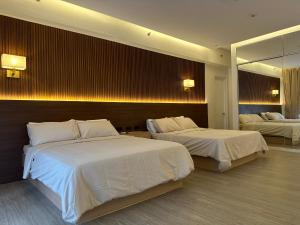The Beach Suites at Pico De Loro