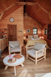 Chalets Cabane Rouge-Gorge : photos des chambres