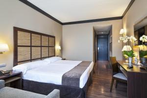 Standard Double Room room in Aparthotel Attica 21 Vallés