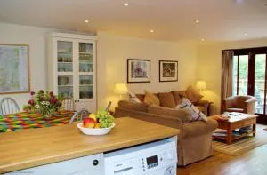 Pleasure Row - Four Marks