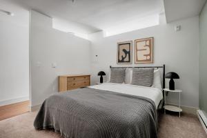 Bellevue jr 1br w gym bike storage nr park SEA-614