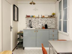 STUDIO TOURNELLES 75003 Paris Center