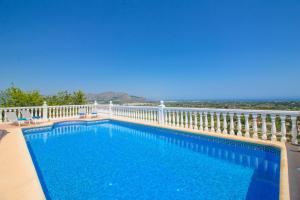 La Sella DJ by CARLOSFERIEN