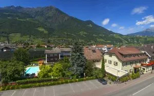 阿尔伯格切尔沃港和森酒店 - 索尔登