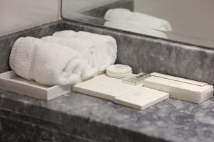 Visionary Vista: 2BR Al Habtoor City