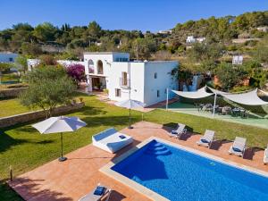 Villa near San Antonio Sleeps 10