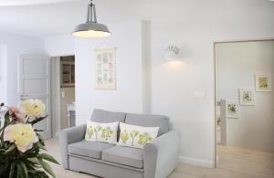 Pałac i Folwark Brzeźnica