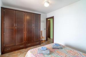 Ático en primera línea de playa con vistas al mar