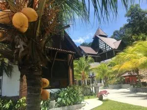 Poolside hill villa retreat - Mantin