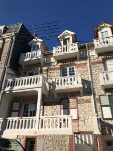 Villa Mon Etoile - Appartements 2 chambres, terrasse, Le Touquet, 200m centre-ville et plage : Appartement 2 Chambres