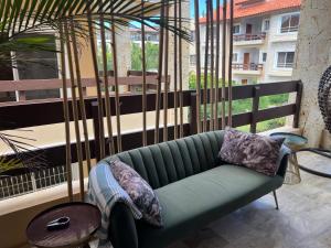 Suite, pool and beach