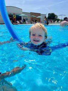 Tattershall Lakes Mini Breaks - The Avenue
