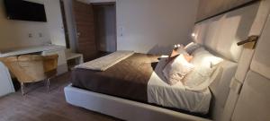 Villa Nasti Luxury Bed Taurasi Room