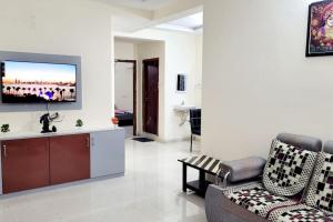 Verizon stays 2BHK near Nizampet