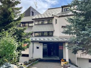 Appartement 2 pièces pour 5 pers. à LAlpe dHuez, proche commerces et télécabine, animaux admis - FR-1-405-346