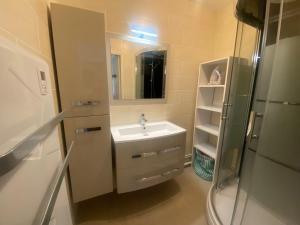 Studio à Arcachon avec vue mer, accès direct plage et parking sécurisé - FR-1-374-217