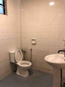 Dahlia Homestay (Wi-Fi & Netflix)