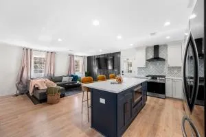 Outdoor Projector, Arcade, Fire Pit, 2 Car Garage, 2 Living Rooms - Grayson