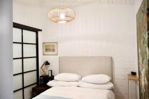 Courtyard Studio lights and wi fi during load shedding