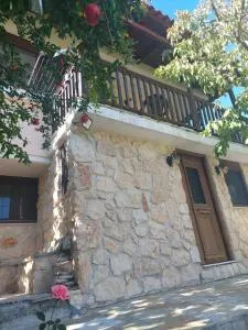 House in the Forest - Asprókambos