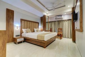 Hotel Flysky Rooms & Banquets