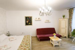 Gong Apartments